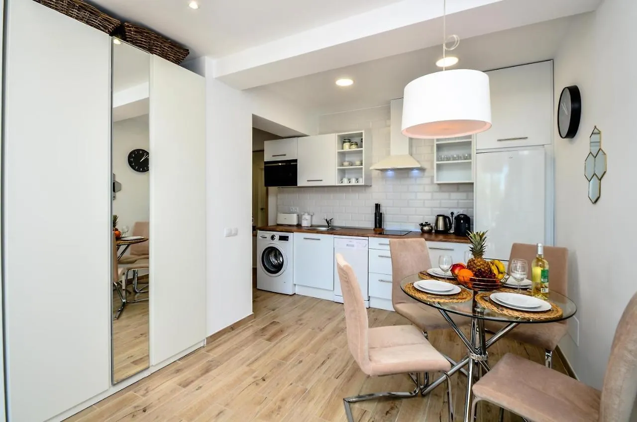 1 Bedroom Apartment Sea View In Center Of Marbella! 0*, Marbella