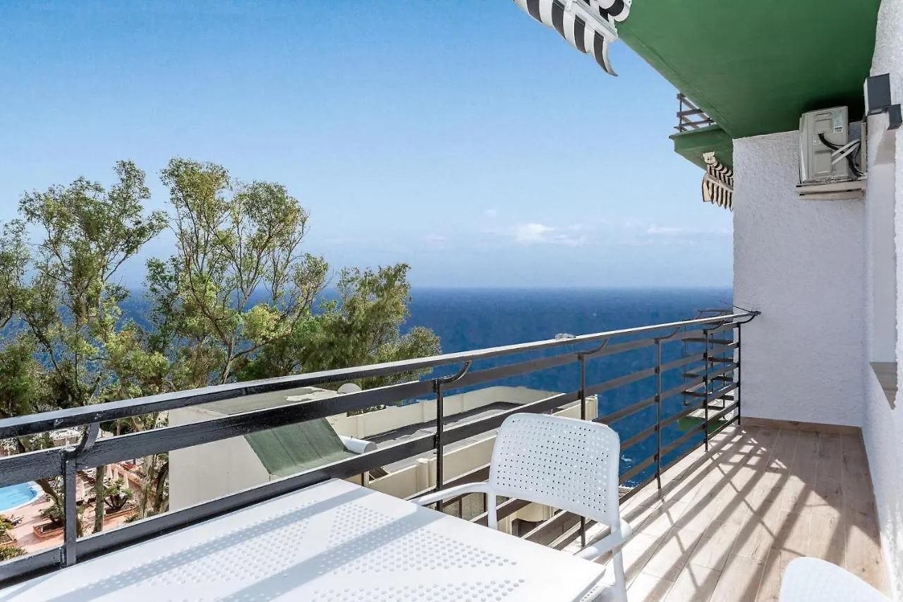 1 Bedroom Apartment Sea View In Center Of Marbella!