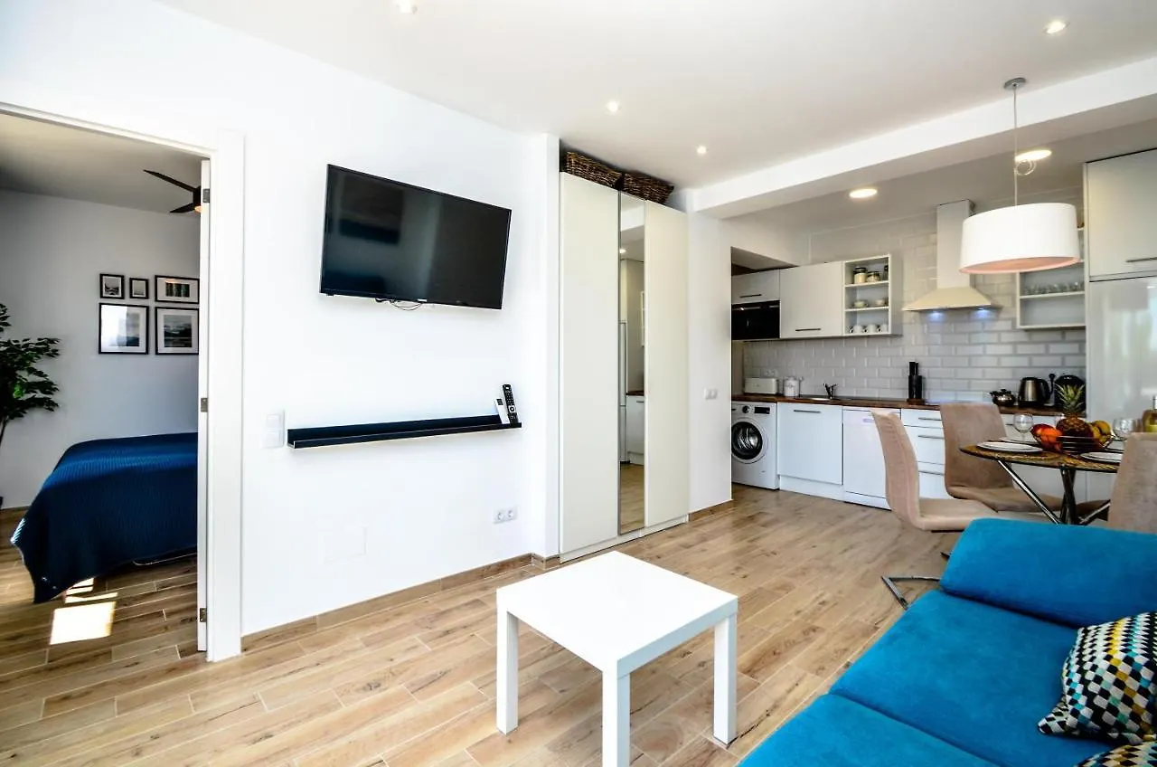 1 Bedroom Apartment Sea View In Center Of Marbella!