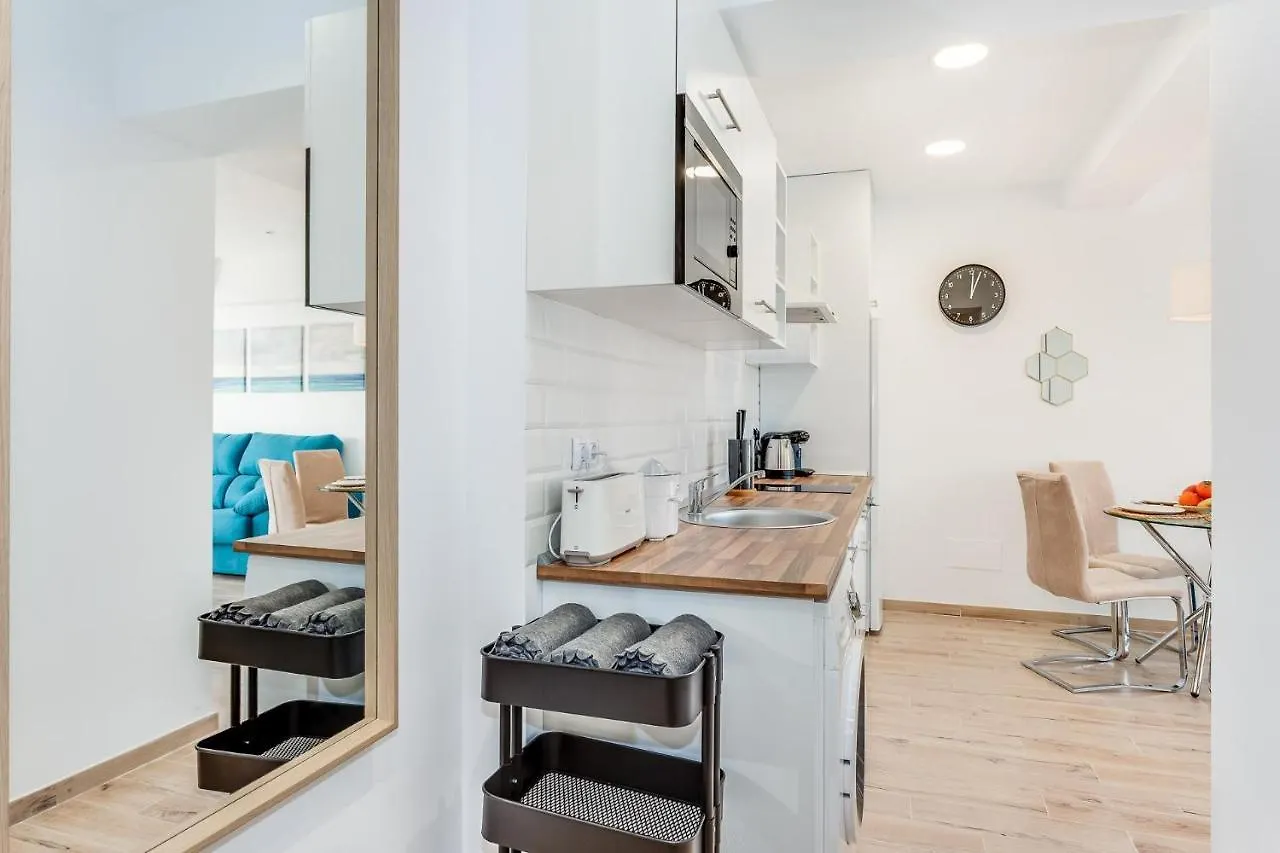 1 Bedroom Apartment Sea View In Center Of Marbella!